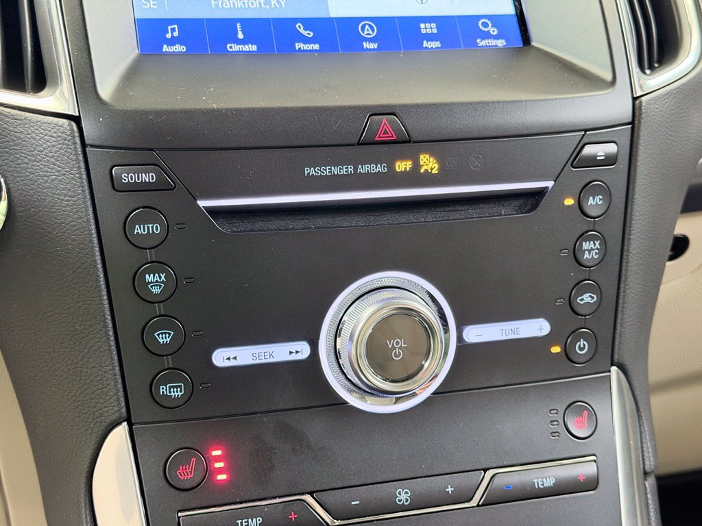 Used 2019 Ford Edge Titanium w/ Cold Weather Package AWD/4WD image 61