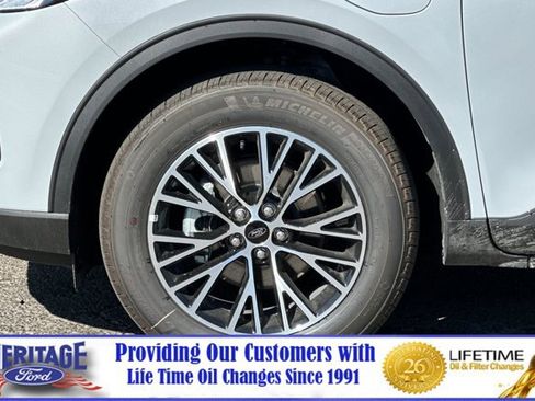 New 2025 Ford Escape SE w/ Class II Trailer Tow Package image 26