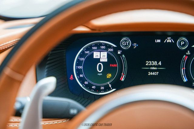Used 2021 Aston Martin DBX AWD/4WD image 32