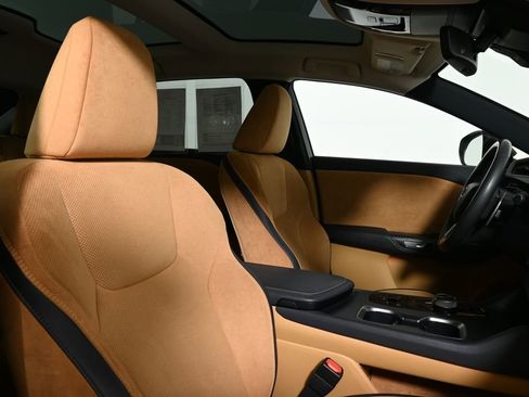 Used 2023 Lexus RZ 450e Premium w/ Accessory Package (2T) image 35