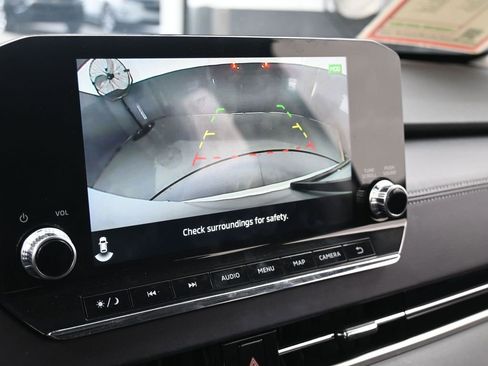 Used 2023 Mitsubishi Outlander SE image 25