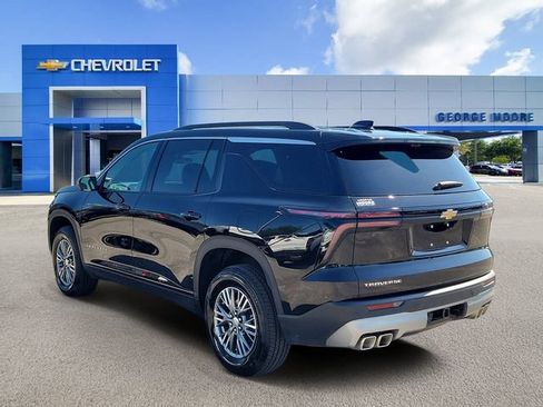 Certified 2026 Chevrolet Traverse LT w/ Driver Confidence Package FWD image 3