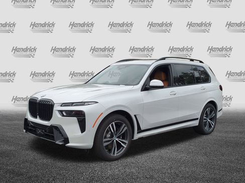 Used 2026 BMW X7 xDrive40i w/ M Sport Package AWD/4WD image 5
