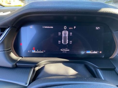 New 2025 Jeep Grand Cherokee Altitude AWD/4WD image 18