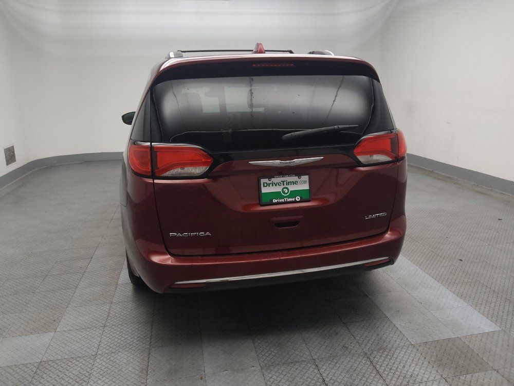 Used 2017 Chrysler Pacifica Limited FWD image 6