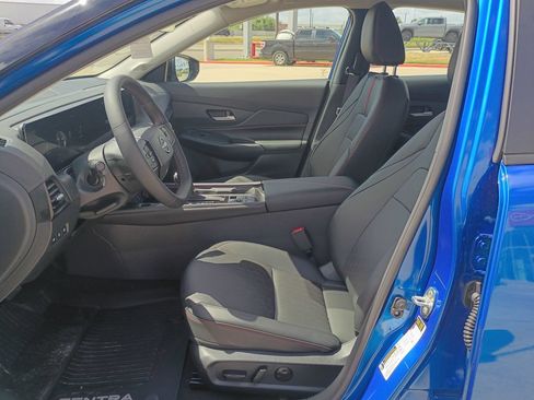 New 2026 Nissan Sentra SR w/ SR Premium Package FWD image 10