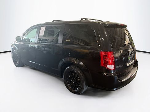 Used 2019 Dodge Grand Caravan GT FWD image 5