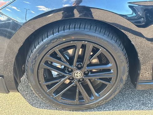 Used 2025 Toyota Camry SE image 39