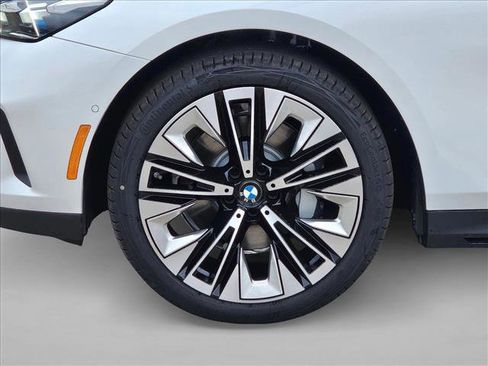 New 2026 BMW 530i w/ Premium Package image 18