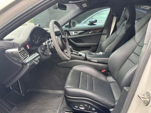 Certified 2022 Porsche Panamera GTS AWD/4WD image 5