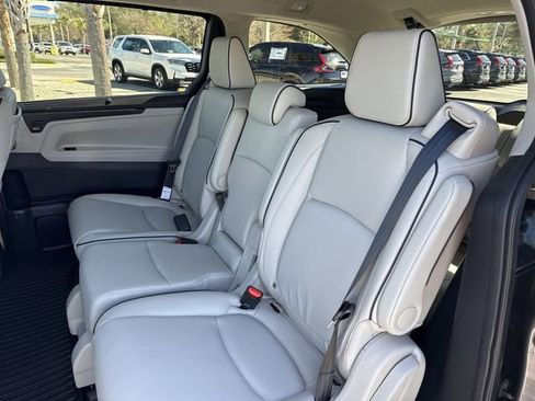 New 2026 Honda Odyssey Touring image 24