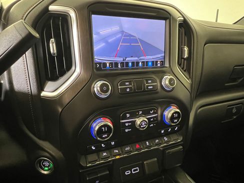 Used 2022 GMC Sierra 1500 AT4 w/ AT4 Premium Package image 29