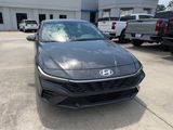 Used 2024 Hyundai Elantra SEL image 3