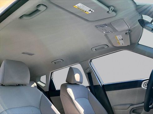 Used 2023 Kia Soul LX FWD image 16