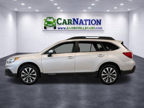 Used 2016 Subaru Outback 2.5i Limited AWD/4WD image 3