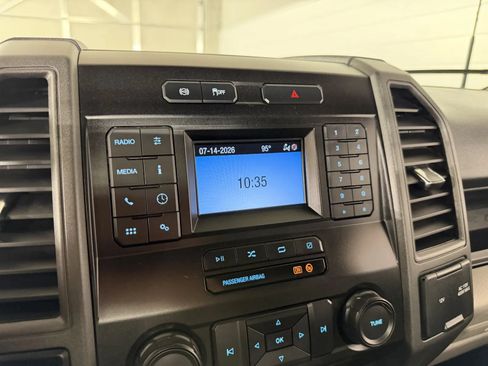 Used 2022 Ford F550 4x4 Regular Cab Super Duty image 18