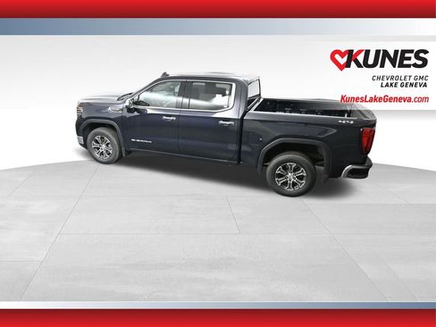 Used 2024 GMC Sierra 1500 SLT AWD/4WD image 16