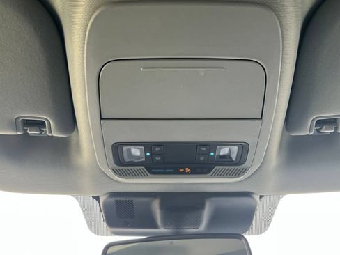 Used 2024 Ford F150 XLT AWD/4WD image 15