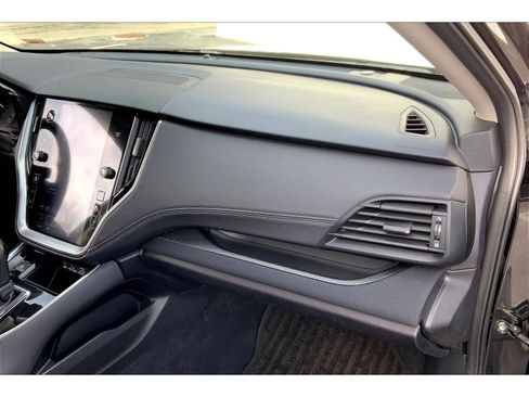 Used 2024 Subaru Outback Premium image 15