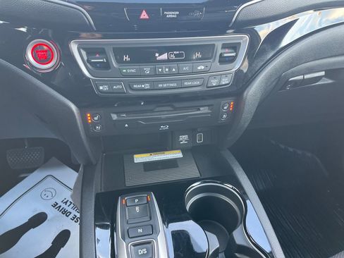 Used 2021 Honda Pilot Black Edition image 18