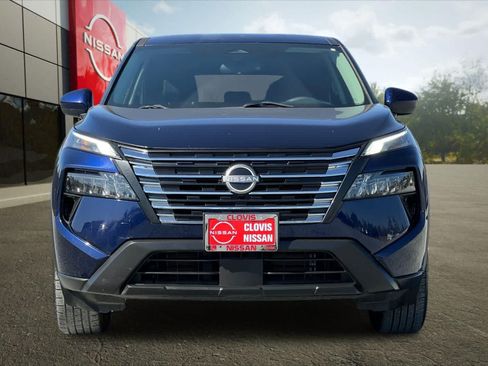 Used 2024 Nissan Rogue SV FWD image 11
