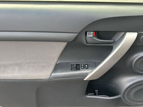 Used 2014 Scion tC FWD image 4