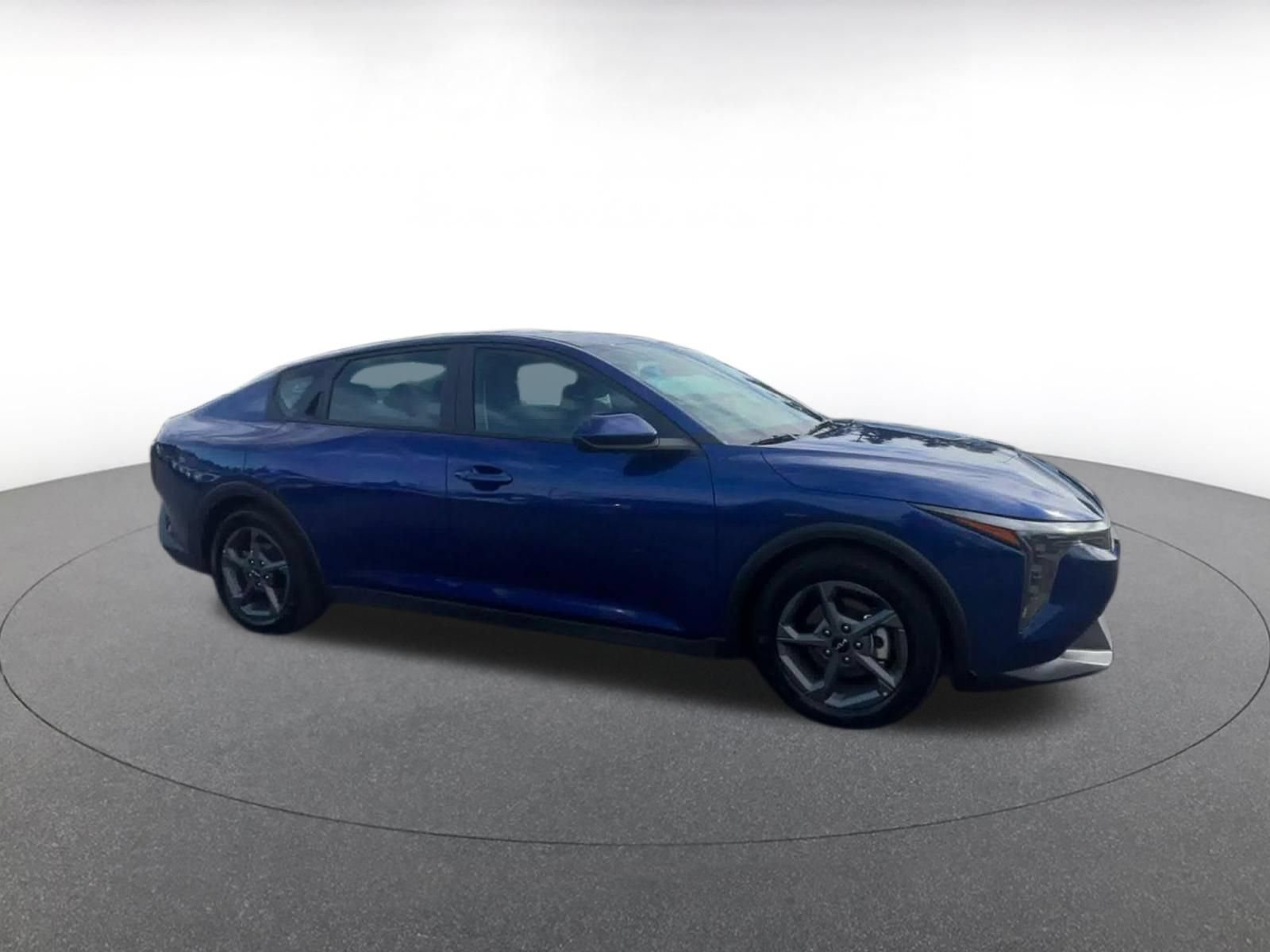 Used 2026 Kia K4 FWD image 2