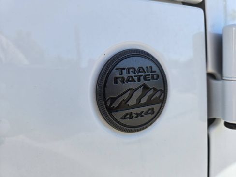 Used 2023 Jeep Wrangler Sport AWD/4WD image 12