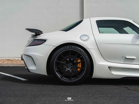 Used 2014 Mercedes-Benz SLS AMG Black Series image 8