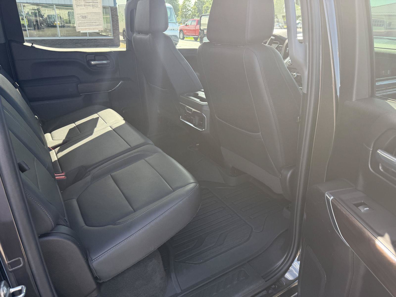Used 2021 GMC Sierra 1500 SLT w/ Technology Package AWD/4WD image 22