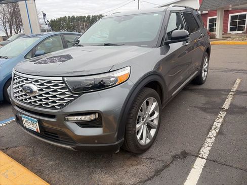 Certified 2023 Ford Explorer Platinum w/ Technology Package image 1