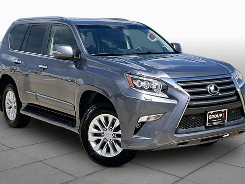 Used 2017 Lexus GX 460 Premium w/ Premium Package AWD/4WD image 3
