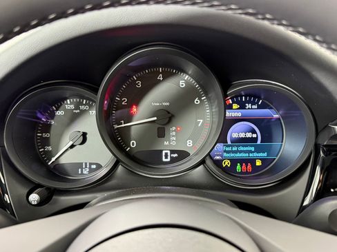Certified 2026 Porsche Macan AWD/4WD image 25