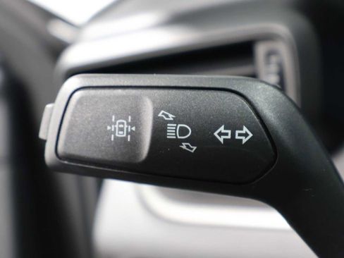 Used 2021 Ford Explorer XLT AWD/4WD image 27