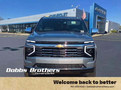 New 2026 Chevrolet Suburban Premier image 2