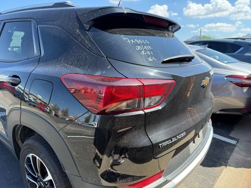 Used 2025 Chevrolet TrailBlazer LT FWD image 9