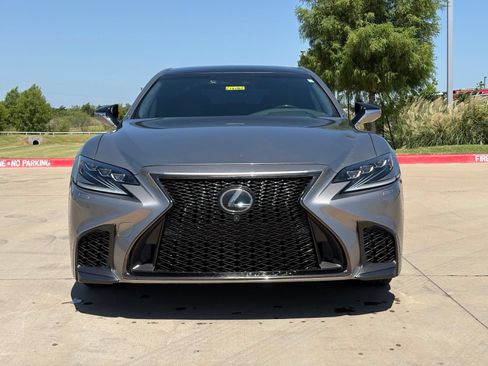 Used 2018 Lexus LS 500 F Sport w/ Performance Package RWD image 2