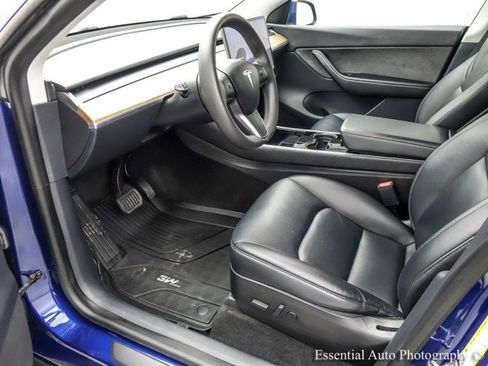 Used 2020 Tesla Model Y Long Range image 13
