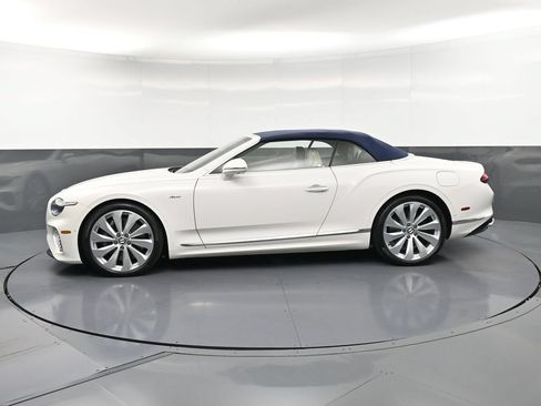 Used 2026 Bentley Continental GTC AWD/4WD image 2