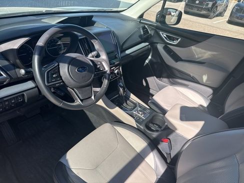Used 2020 Subaru Forester Limited w/ Popular Package #3 image 5