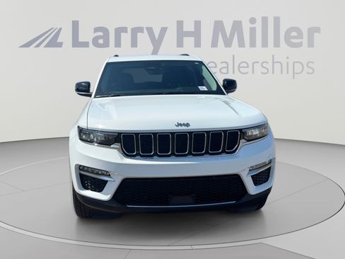 Used 2023 Jeep Grand Cherokee Limited AWD/4WD image 8