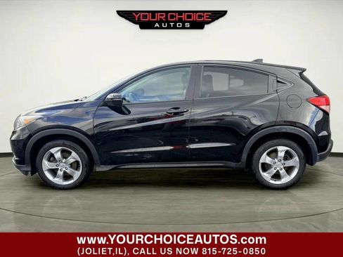 Used 2017 Honda HR-V EX image 2