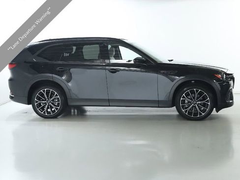 Certified 2025 MAZDA CX-70 Plug-In Hybrid w/ Premium Pkg image 11