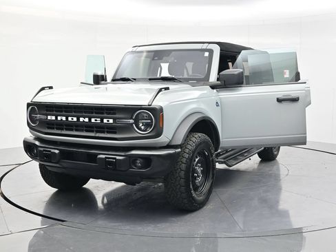 Used 2023 Ford Bronco Black Diamond AWD/4WD image 54