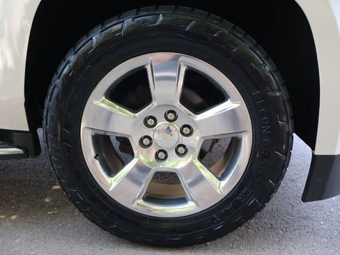 Used 2020 Chevrolet Tahoe Premier AWD/4WD image 46