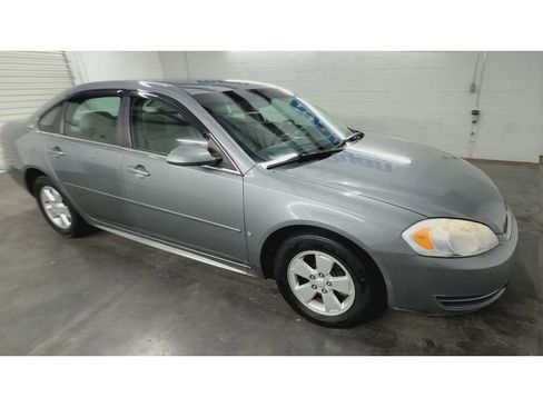 Used 2009 Chevrolet Impala LT image 2