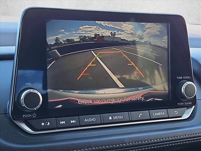 Used 2023 Nissan Rogue SV FWD image 19