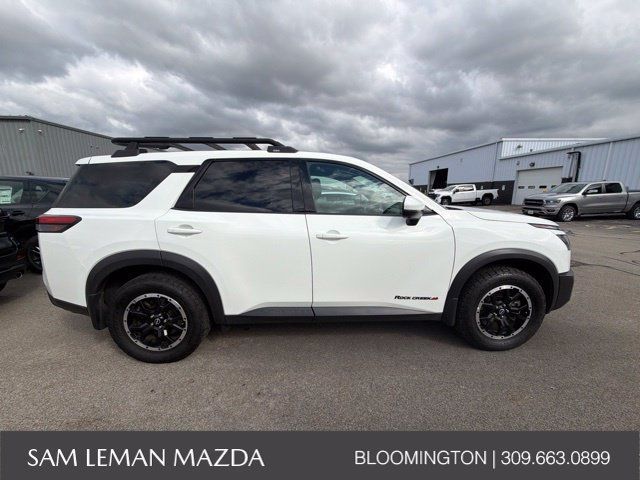 Used 2025 Nissan Pathfinder Rock Creek AWD/4WD image 12