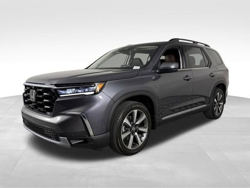 Used 2024 Honda Pilot Elite image 3