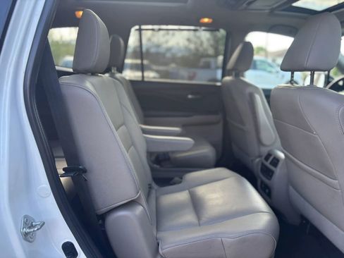 Used 2017 Honda Pilot Elite image 22